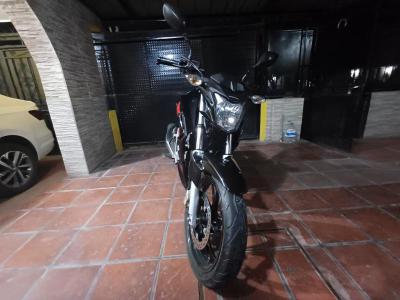 Motos Venta Santiago Del Estero HONDA CB TWISTER 250 CC. IMPECABLE CON PAPELES AL DA.